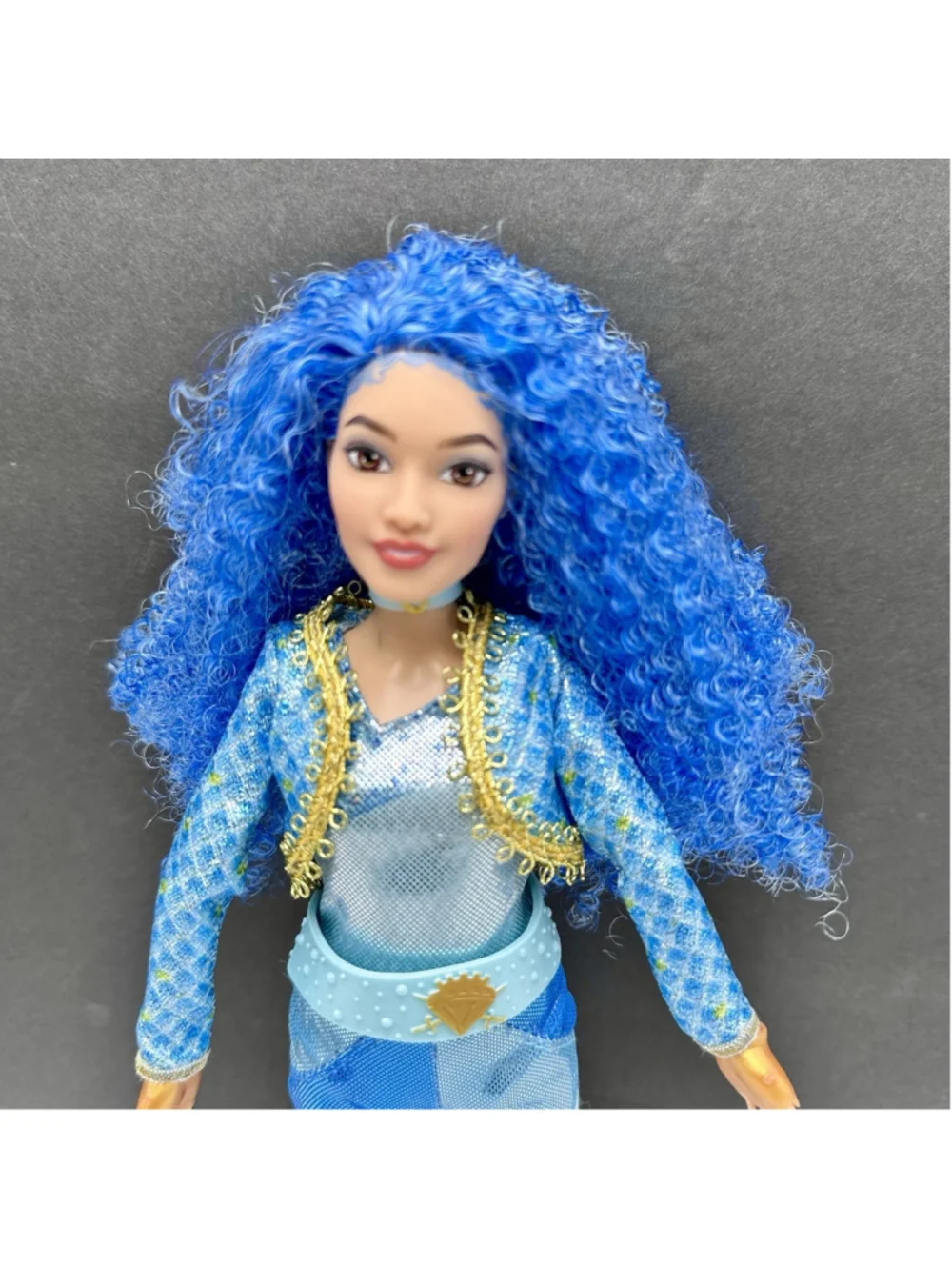 Disney Descendants Rise Of Red Dressed Doll Princess Chloe Charming Mattel